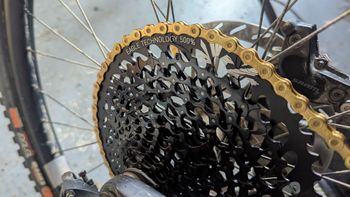 Used YT Industries YT Capra Custome 2025 Mountainbike, Black — image 3 of 16