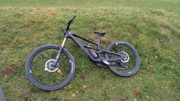 Used YT Industries YT Capra Custome 2025 Mountainbike, Black — image 2 of 16