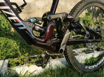 Used Specialized Enduro Expert 2020 Mountainbike, Red — image 7 of 10