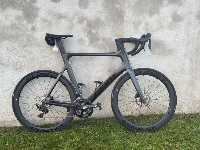 Used Giant Propel Advanced 2 Disc 2021 2021 Road & Gravel, Black — image 1 of 7