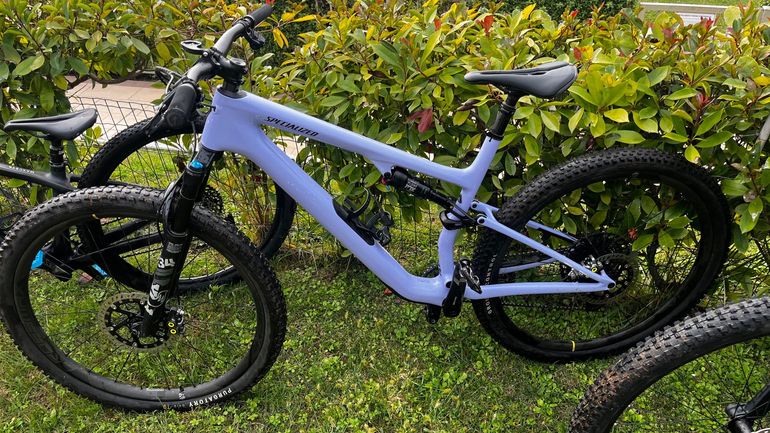 Used Specialized Epic SRAM GX Eagle AXS 2024 Mountainbike, Purple — image 2 of 4