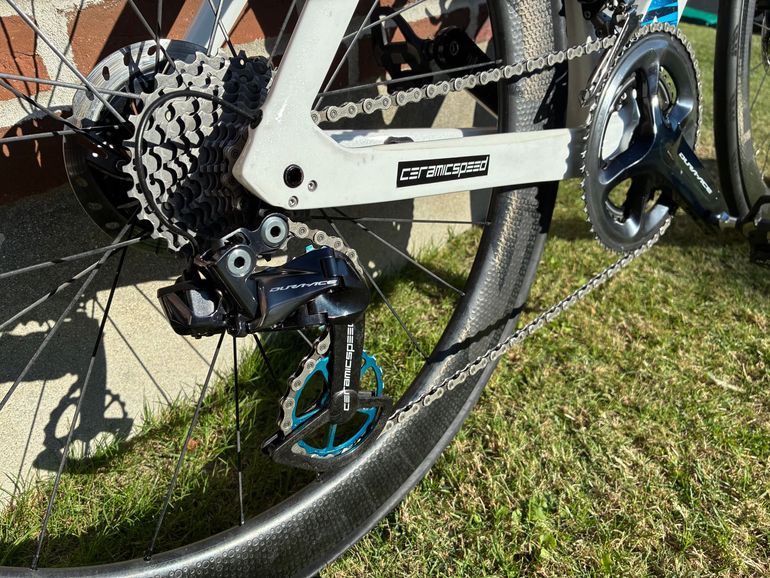 Used Trek Madone SLR 9 2021 2021 Road & Gravel, White — image 3 of 5