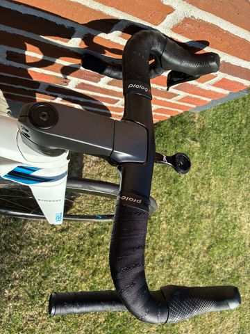 Used Trek Madone SLR 9 2021 2021 Road & Gravel, White — image 5 of 5