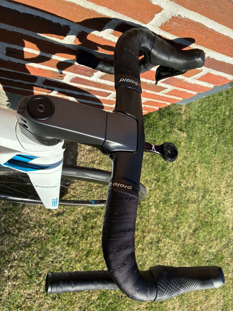 Used Trek Madone SLR 9 2021 2021 Road & Gravel, White — image 5 of 5