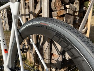 Used Canyon Inflite CF SLX 8 2025 2025 Road & Gravel, White — image 6 of 13
