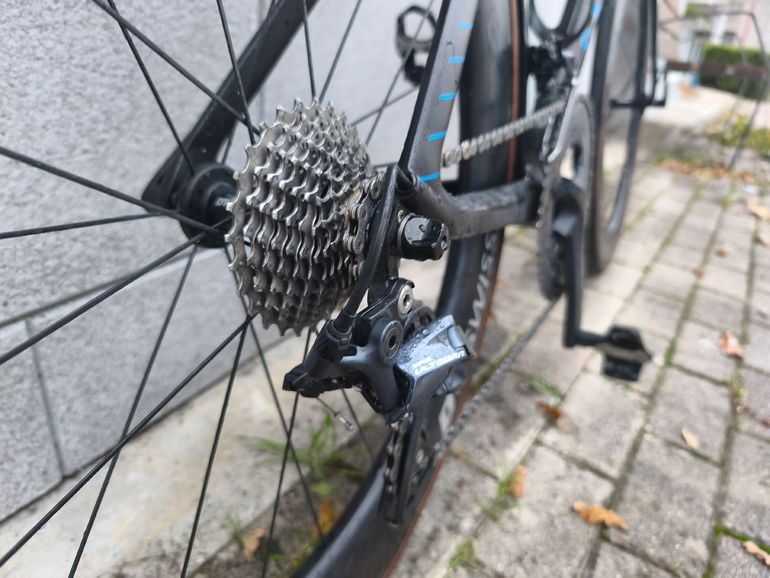Used Canyon Speedmax CF 8.0 SL 2021 2021 Road & Gravel, Black — image 3 of 8