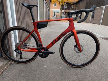 Used CUBE AGREE C:62, RACE 2023 2023 Road & Gravel