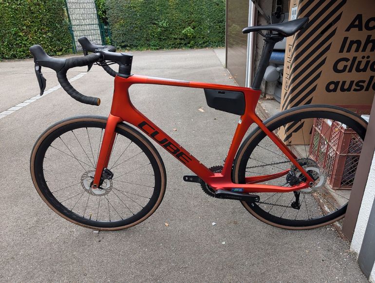 Used CUBE AGREE C:62, RACE 2023 2023 Road & Gravel, Red — image 5 of 13