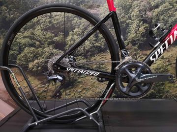 Used Specialized Tarmac Sl6 Comp 2021 Road & Gravel, Red — image 2 of 6