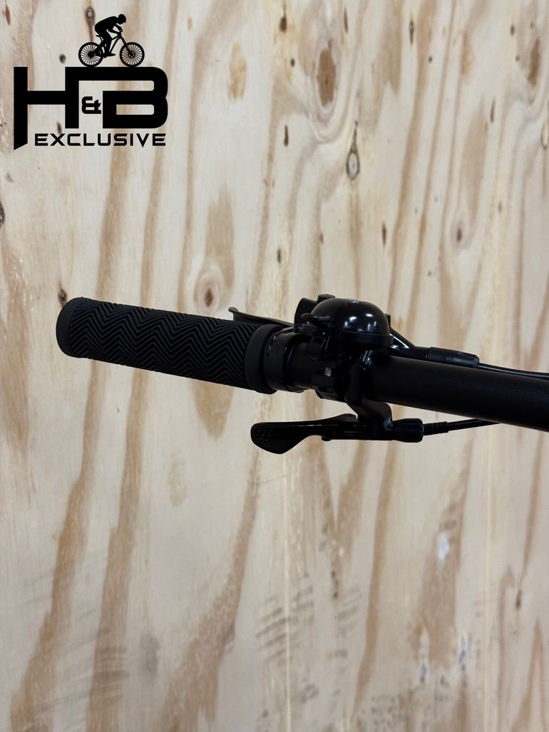 Used Giant Stance 1 SRAM SX 2023 Mountainbike, Black — image 6 of 11