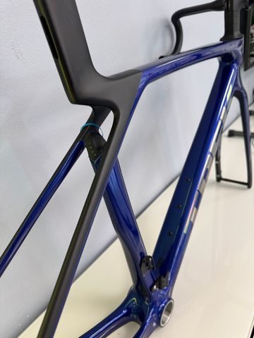 Used Trek Madone SL 5 Gen 8 2025 Frameset 2025 Road & Gravel, Blue — image 3 of 3