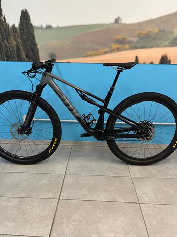 Used BMC Fourstroke FOUR 2023 2023 Mountainbike, Light Gray, 29 — image 4 of 5