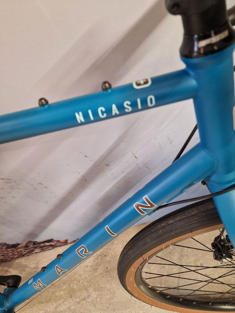 Used Marin Nicasio+ Microshift 2025 Road & Gravel, Blue — image 5 of 6