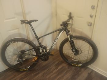 Used Giant Anthem X 29er 2017 2017 Mountainbike, Black, 29 — image 3 of 10