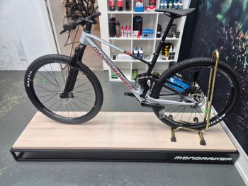 Used Mondraker F Podium R 2025 Mountainbike, Light Gray — image 2 of 6