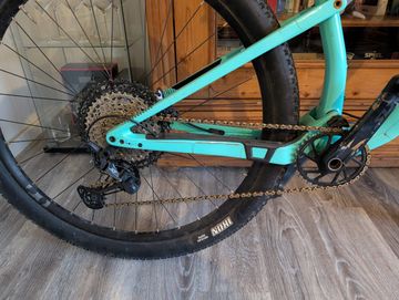 Used Orbea OIZ M30 2020 2020 Mountainbike, Green, 29 — image 3 of 3