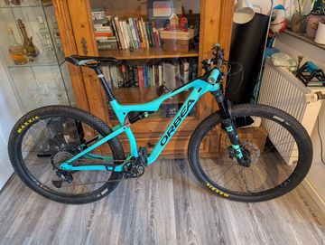 Used Orbea OIZ M30 2020 2020 Mountainbike, Green, 29 — image 1 of 3