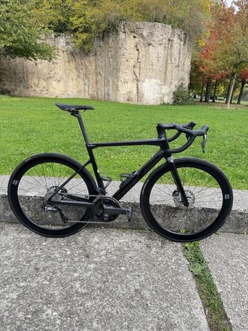 Używany BMC Teammachine SLR01 THREE 2023 2023 Road & Gravel