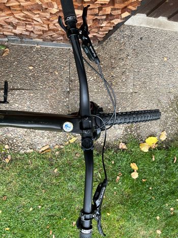 Used Specialized Stumpjumper SRAM GX Eagle AXS 2019 Mountainbike, Black — image 6 of 7