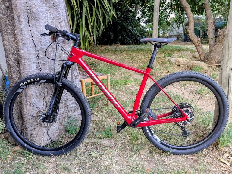 Used Megamo Factory 29 Carbon 2023 Mountainbike, Red — image 2 of 3