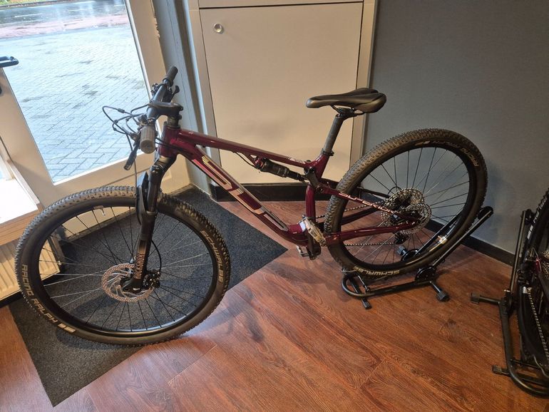 Used Superior XF 919 RC 2024 2024 Mountainbike, Red, 29 — image 4 of 4