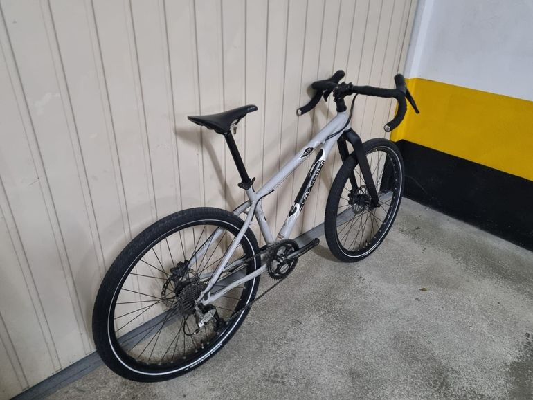 Used Gary Fisher Tass 2008 Road & Gravel, Light Gray — image 2 of 5