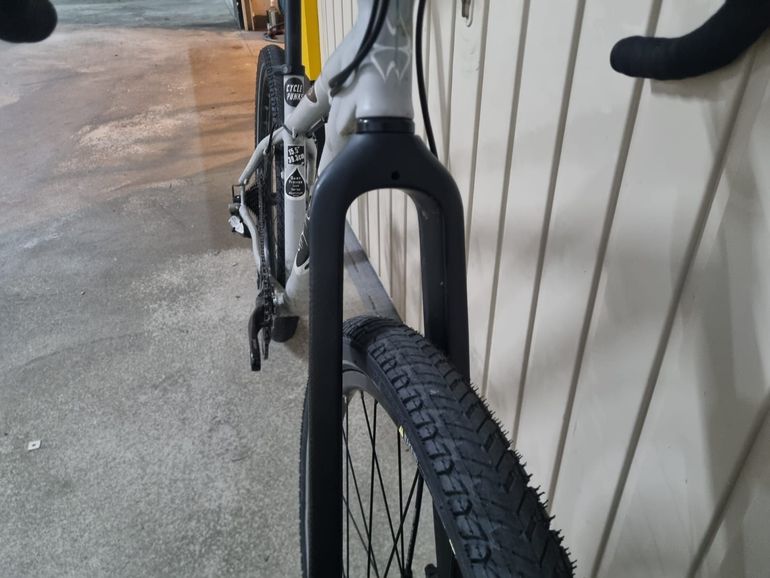 Used Gary Fisher Tass 2008 Road & Gravel, Light Gray — image 4 of 5