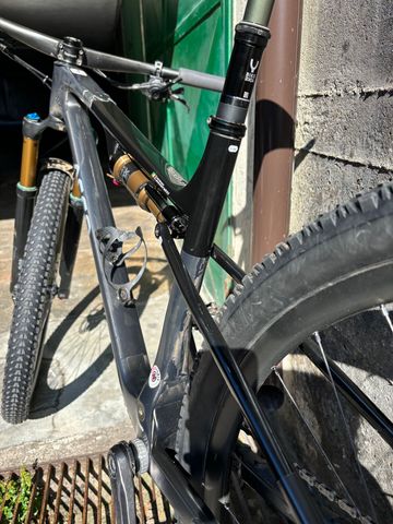 Used ARC8 Evolve Factory 2025 2025 Mountainbike, Black — image 5 of 5