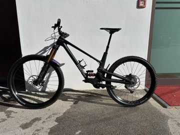 Used Forbidden Dreadnought XT 2023 2023 Mountainbike, Black, 29 — image 2 of 7