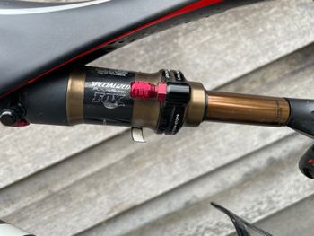 Used Specialized Era Shimano Deore XT 2016 Mountainbike, Black — image 11 of 16
