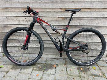 Used Specialized Era Shimano Deore XT 2016 Mountainbike, Black — image 2 of 16