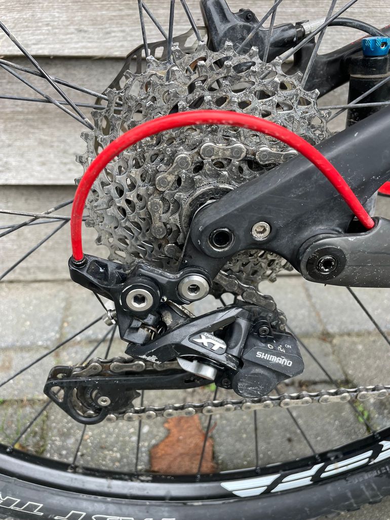 Used Specialized Era Shimano Deore XT 2016 Mountainbike, Black — image 16 of 16