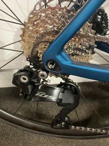 Used Colnago V3 2023 Road & Gravel, Blue — image 6 of 9