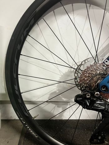 Used Colnago V3 2023 Road & Gravel, Blue — image 7 of 9