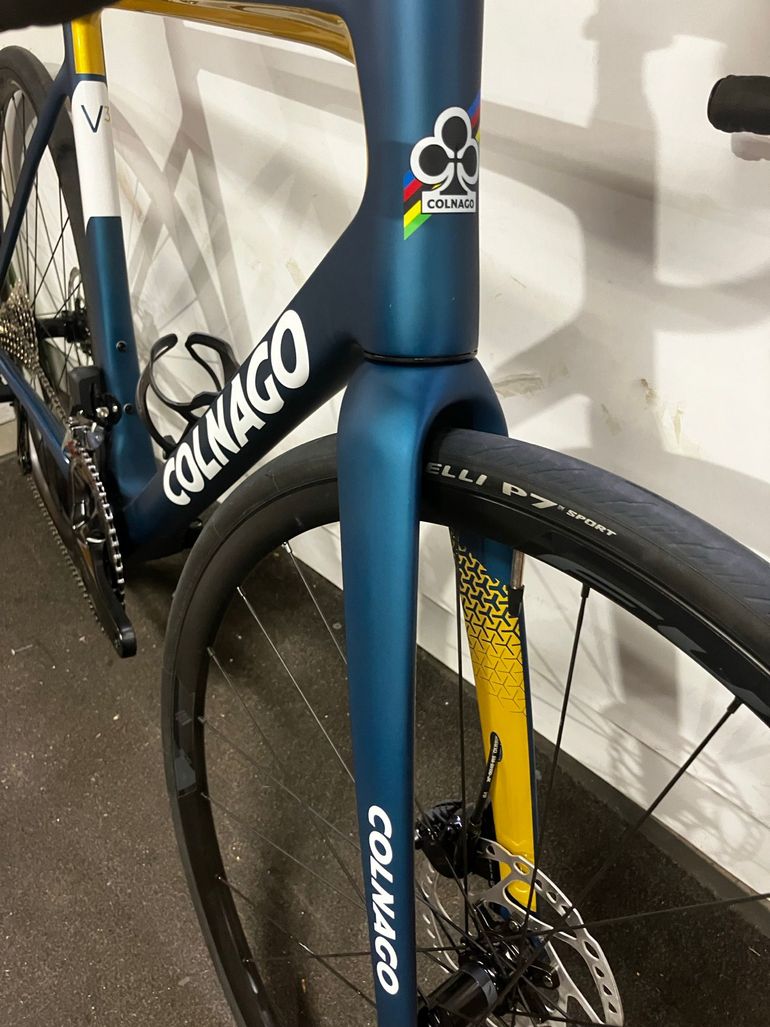Used Colnago V3 2023 Road & Gravel, Blue — image 2 of 9