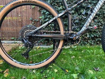 Used Specialized Epic Comp Carbon 29 World Cup 2016 2016 Mountainbike, Black, 29 — image 3 of 10