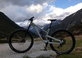 Used YT Industries JEFFSY Pro 2020 2020 Mountainbike, White, 27.5 — image 2 of 2