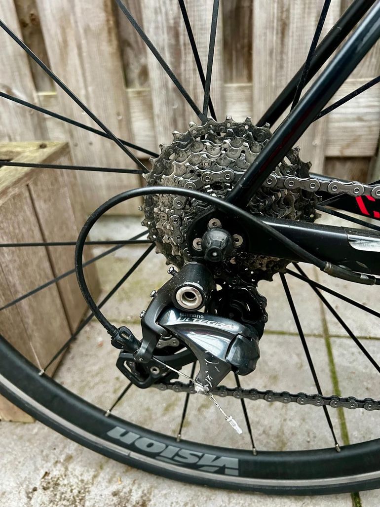 Used Canyon Endurace CF 8.0 2019 2019 Road & Gravel, Black — image 8 of 10