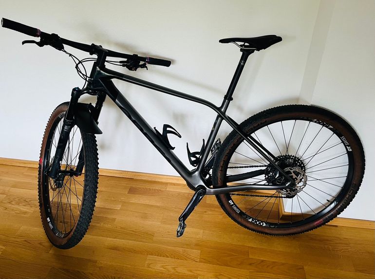 Used Orbea ALMA M20 2022 2022 Mountainbike, Light Gray, 29 — image 2 of 14