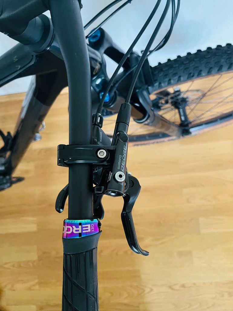Used Orbea ALMA M20 2022 2022 Mountainbike, Light Gray, 29 — image 8 of 14
