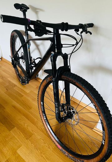 Used Orbea ALMA M20 2022 2022 Mountainbike, Light Gray, 29 — image 4 of 14