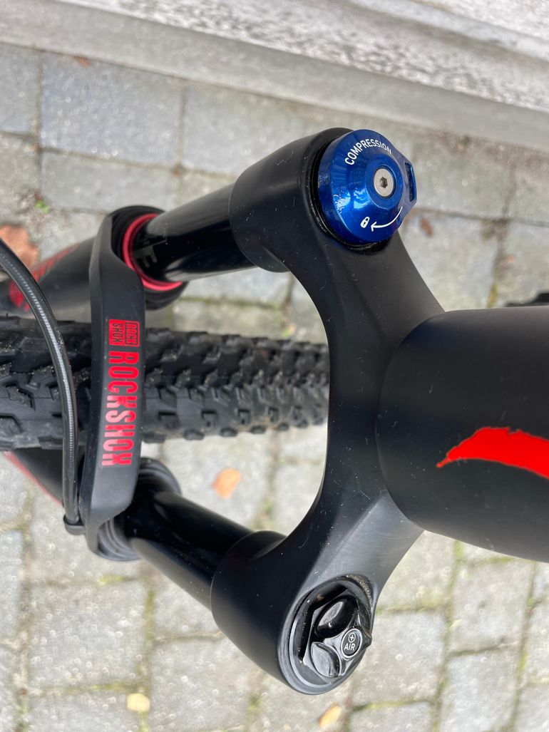 Used Specialized Epic Era 29 2016 2016 Mountainbike, Black — image 10 of 16