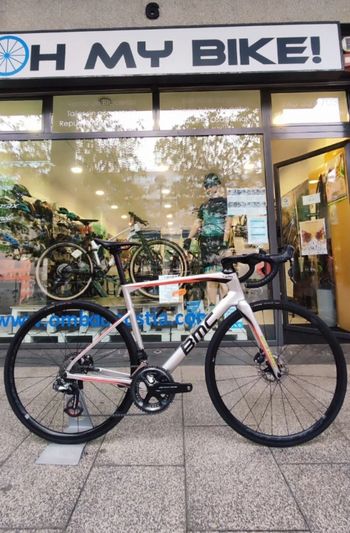 Used BMC Roadmachine 01 TWO 2021 2021 Road & Gravel, Light Gray — image 5 of 9