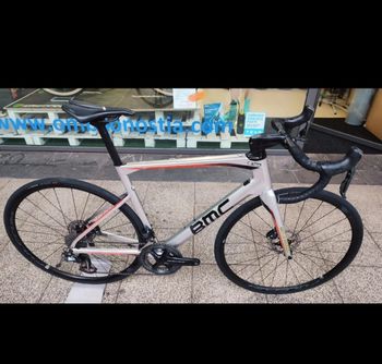 Used BMC Roadmachine 01 TWO 2021 2021 Road & Gravel, Light Gray — image 6 of 9