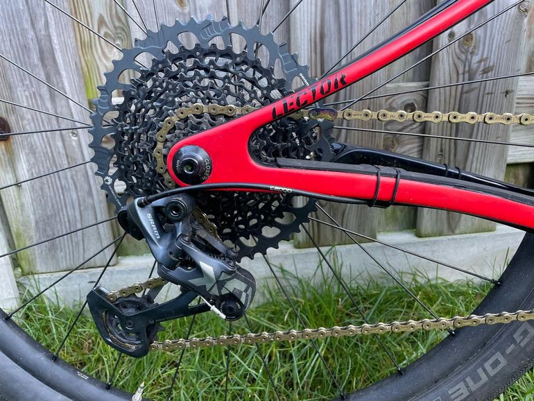 Used Ghost SF LC Universal 2024 Mountainbike, Red — image 8 of 9