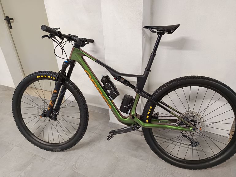 Used Orbea OIZ M30 2023 2023 Mountainbike, Green, 29 — image 3 of 3