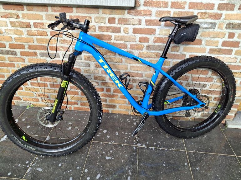 Used Trek Farley 9 2016 2016 Mountainbike, Blue, 27.5 — image 9 of 14