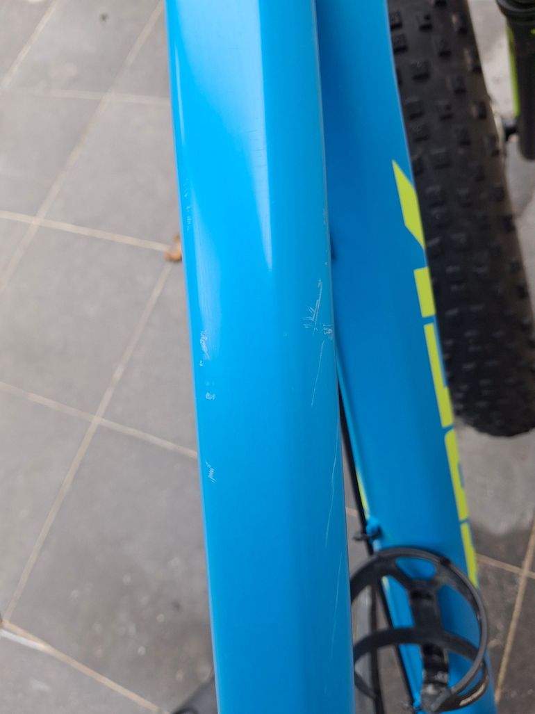 Used Trek Farley 9 2016 2016 Mountainbike, Blue, 27.5 — image 6 of 14