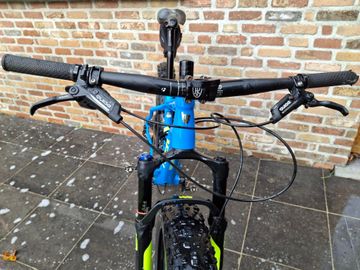 Used Trek Farley 9 2016 2016 Mountainbike, Blue, 27.5 — image 12 of 14
