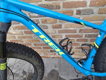 Used Trek Farley 9 2016 2016 Mountainbike, Blue, 27.5 — image 4 of 14
